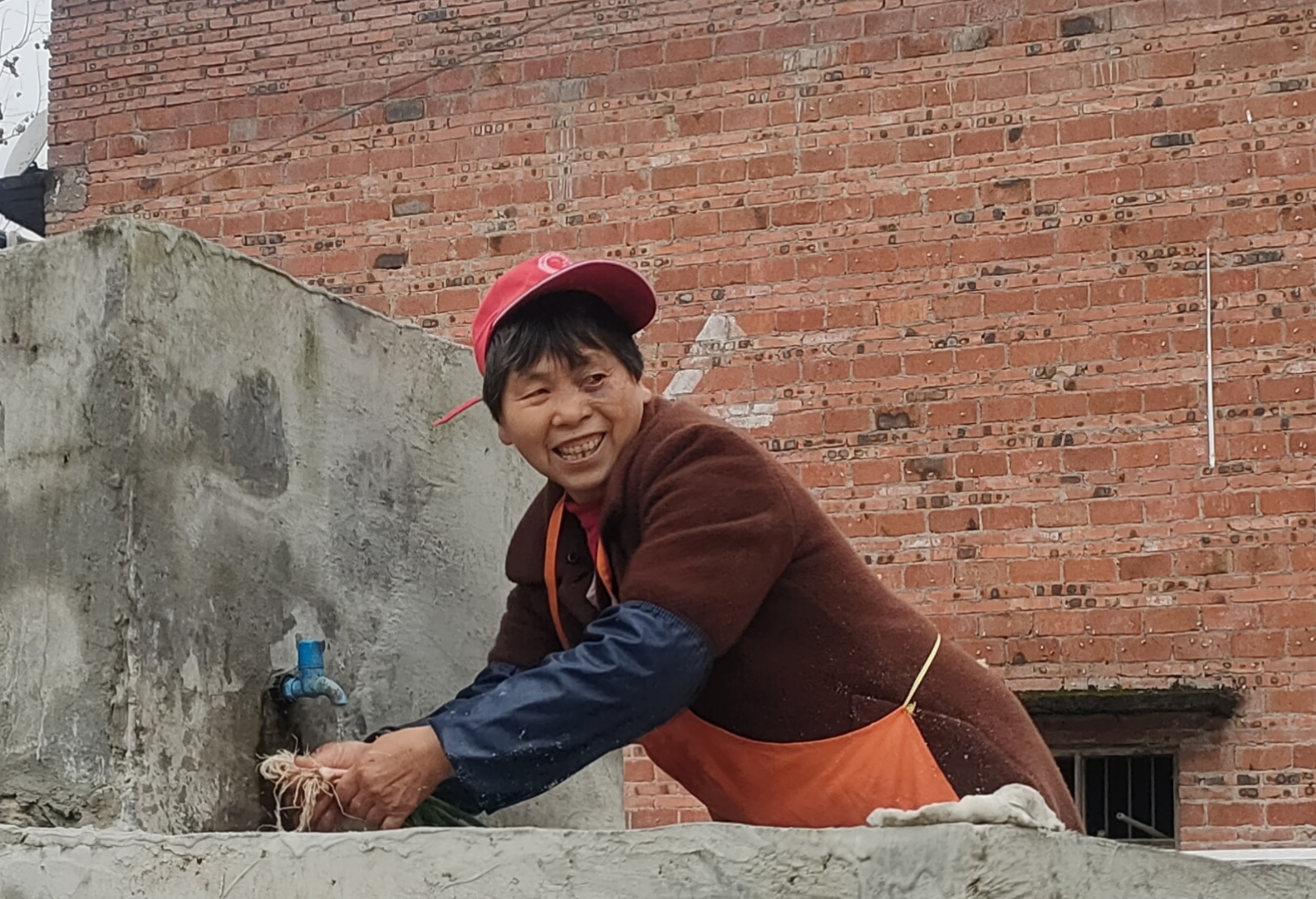 2.1重庆市万州区响水镇万民村村4社“母亲水窖”项目受益户张清英_副本 - 副本.jpg